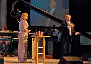 Pastor Dayna
